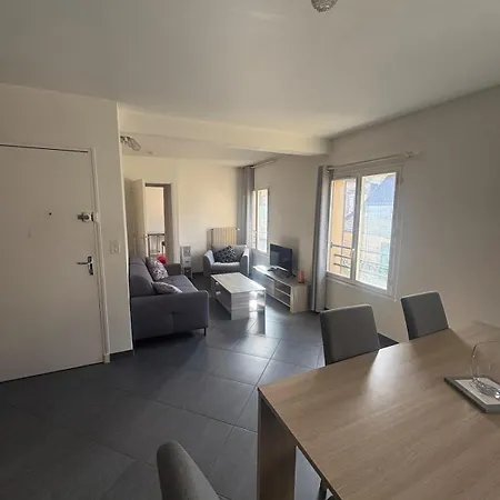 Apartment La Pause Sarladaise A 25m Du Centre Historique