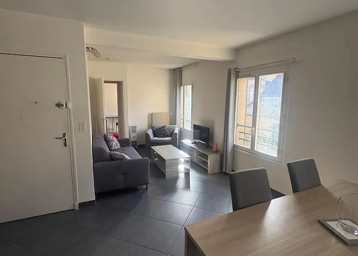 Apartment La Pause Sarladaise A 25m Du Centre Historique