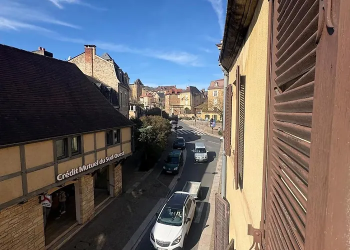 Apartment La Pause Sarladaise A 25m Du Centre Historique